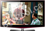 Red Deer monitor showing the difference on a screen of having glare reduction and no glare reduction film.
