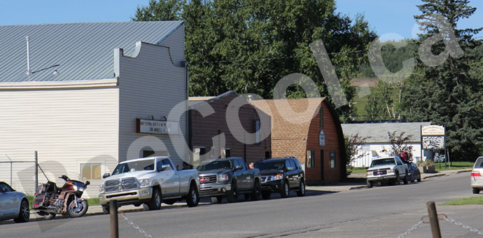 Glass Coatings and Window Tinting in Turner Valley. Photo by https://en.wikipedia.org/wiki/Turner_Valley#/media/File:Turner_Valley_AB_Looking_West_AB546.jpg